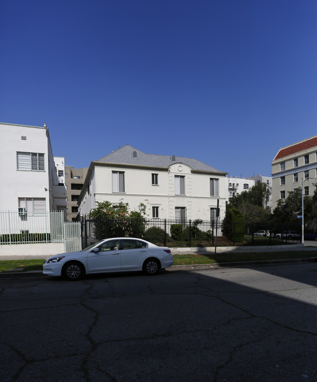3400 James M Wood Blvd in Los Angeles, CA - Foto de edificio - Building Photo