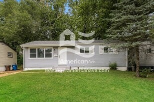 937 Clearfield Dr in Ferguson, MO - Building Photo