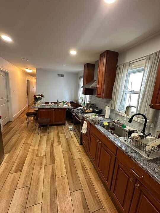 10 Fitz Terrace in Chelsea, MA - Building Photo