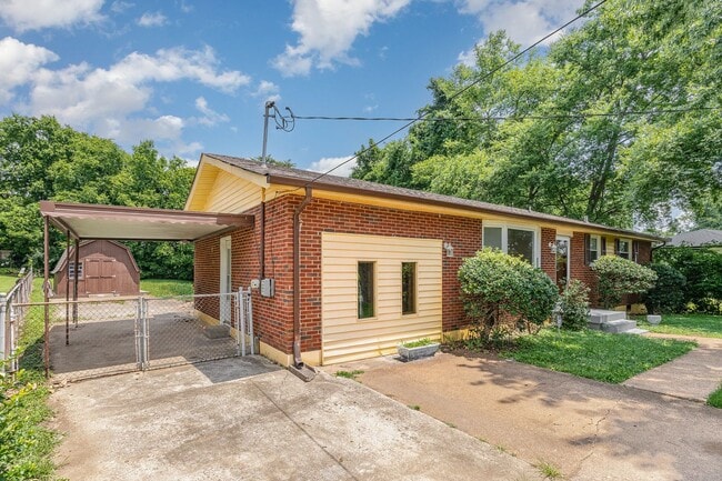 3194 Qualynn Dr in Nashville, TN - Building Photo - Building Photo