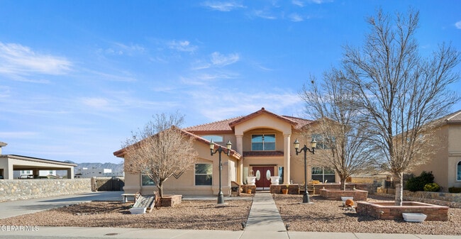 6032 Valle Espanola Ln in El Paso, TX - Building Photo - Building Photo