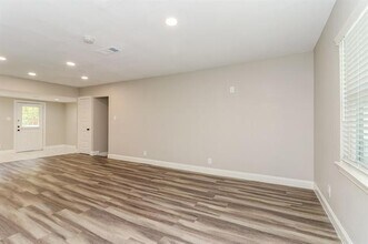 1708 Joyce St in Arlington, TX - Building Photo - Building Photo