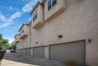 The Sorano Town Homes in Dallas, TX - Foto de edificio - Building Photo