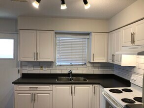 2212 47th Av E in Vancouver, BC - Building Photo - Building Photo