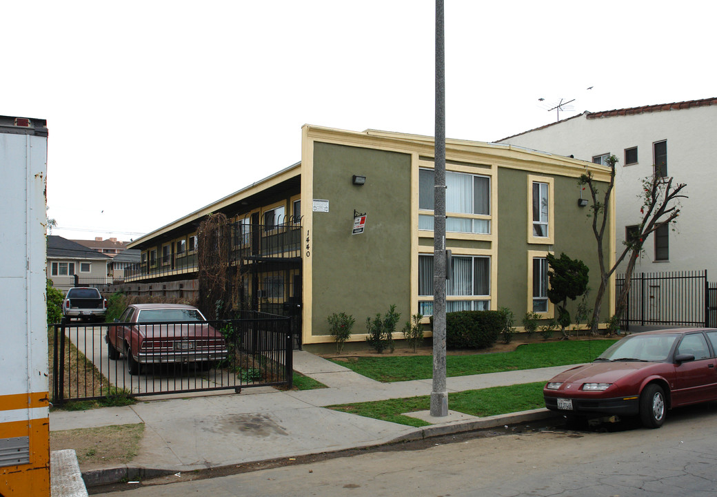 1440 Elm Ave in Long Beach, CA - Foto de edificio