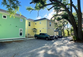 873 SW 5th Terrace in Gainesville, FL - Building Photo - Building Photo