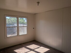 5302 Thurman Way in Sacramento, CA - Building Photo - Building Photo