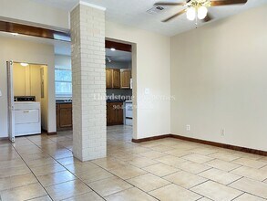 1717 Lindsey Rd in Jacksonville, FL - Foto de edificio - Building Photo