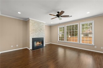 6065 Hunter Hall Ct in Norcross, GA - Building Photo - Building Photo