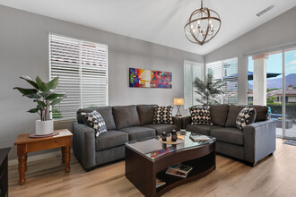 76747 Minaret Way, Unit The Perfect Oasis -Views in Palm Desert, CA - Foto de edificio - Building Photo