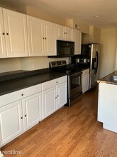 2022 St Paul St-Unit -Unit 2 in Baltimore, MD - Building Photo - Building Photo