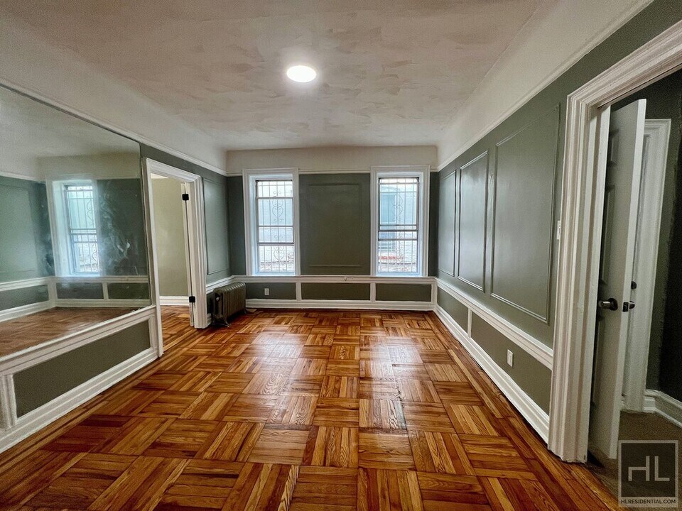 ST MARKS AVENUE in Brooklyn, NY - Building Photo