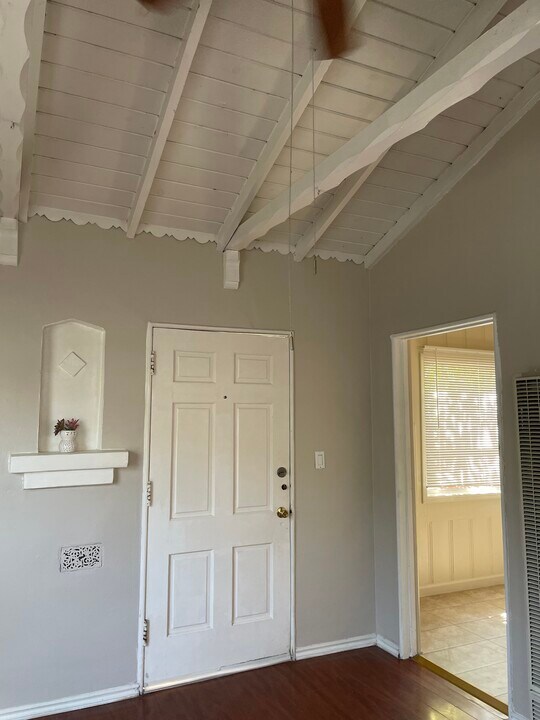 3810 York Blvd in Los Angeles, CA - Building Photo