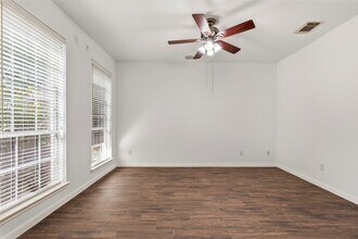 1810 Candle Light Ct in Sugar Land, TX - Building Photo - Building Photo