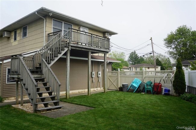 property at 15 Reed Dr