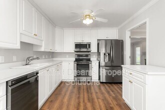 1517 Woodland Ave in Burlington, NC - Building Photo - Building Photo