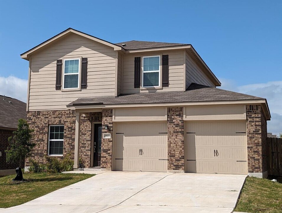 19609 Andrew Jackson St in Manor, TX - Building Photo