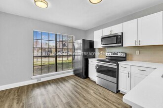 3819 O B Crowe Dr in Dallas, TX - Building Photo - Building Photo