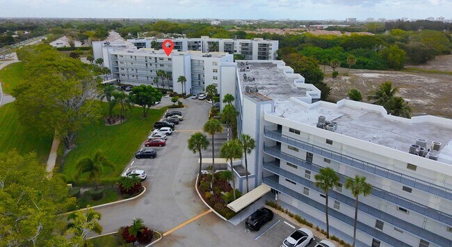 6500 NW 2nd Ave in Boca Raton, FL - Building Photo - Building Photo