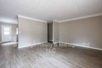 467 Southern Way in Lawrenceville, GA - Building Photo - Building Photo