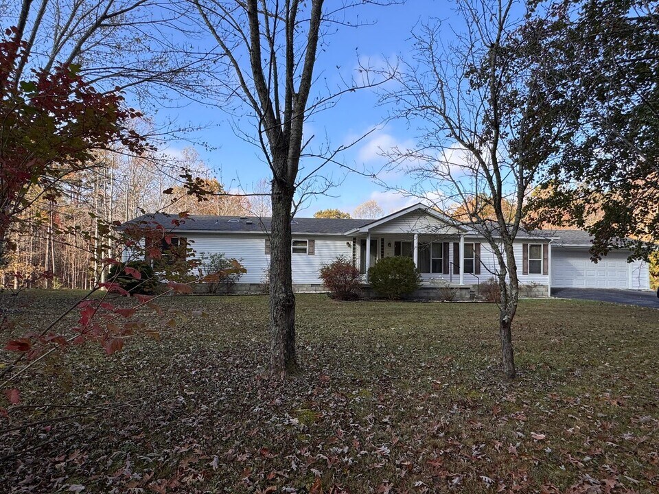 752 McKeehan Crossing Rd in Corbin, KY - Building Photo