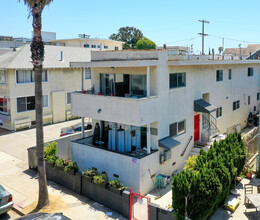 32 Rose in Venice, CA - Building Photo - Building Photo