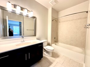 450 Warrenville Rd in Lisle, IL - Building Photo - Building Photo