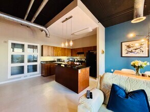 175 2nd St S in St. Petersburg, FL - Building Photo - Building Photo
