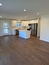 6704 Summerset Dr SE in Olympia, WA - Building Photo - Building Photo