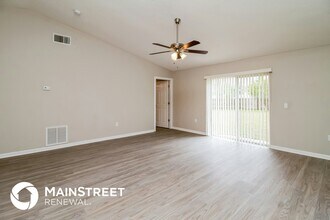 911 Louvre Ct in Kissimmee, FL - Building Photo - Building Photo