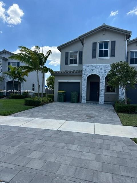 1136 SE 26th Ter in Homestead, FL - Foto de edificio