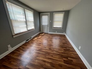 1224 N Cedar Rd in New Lenox, IL - Building Photo - Building Photo