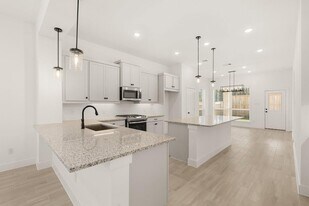 295 Mallards Rim Dr in Willis, TX - Building Photo