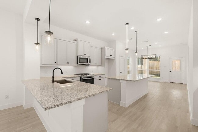 property at 295 Mallards Rim Dr