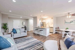 Carlyle Towers in Caldwell, NJ - Building Photo