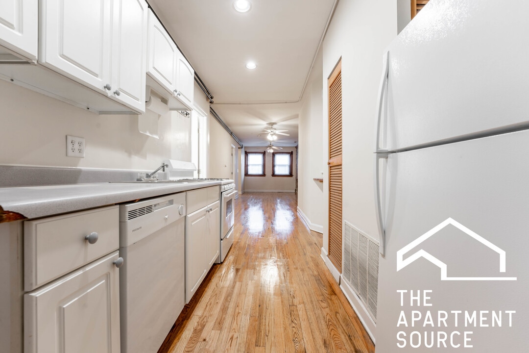 1208 W Wrightwood Ave, Unit GRD in Chicago, IL - Foto de edificio