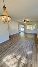 869 Hollins Rd in Auburn, AL - Foto de edificio - Building Photo