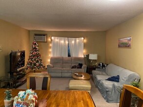 216 West Ave, Unit 216 in La crosse, WI - Foto de edificio - Building Photo