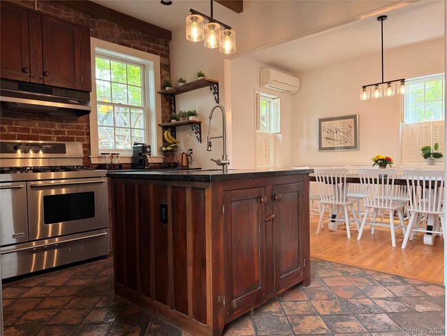 6 Church St in Cold Spring, NY - Building Photo - Building Photo