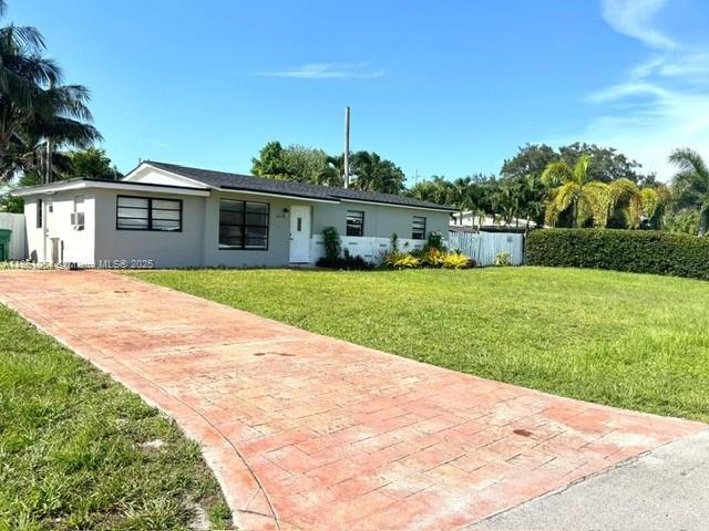 4119 SW 49th St in Fort Lauderdale, FL - Building Photo