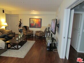 10645 Wilshire Blvd in Los Angeles, CA - Building Photo - Building Photo