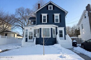 88 Elizabeth St in Keyport, NJ - Building Photo