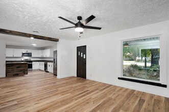 1539 S Thelma Ave in Springfield, MO - Building Photo - Building Photo