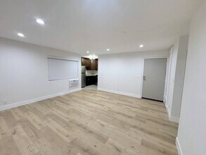 1700 Keeler St in Burbank, CA - Building Photo - Building Photo