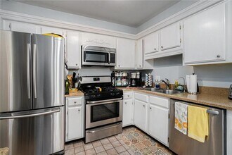 3813 Paces Ferry W in Atlanta, GA - Building Photo - Building Photo