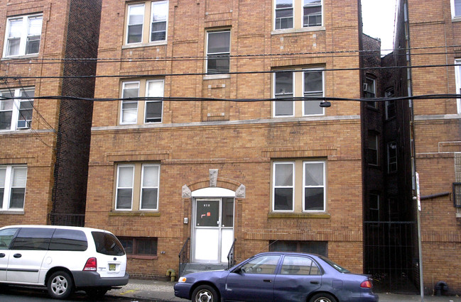 181 Baldwin Ave in Jersey City, NJ - Building Photo - Building Photo