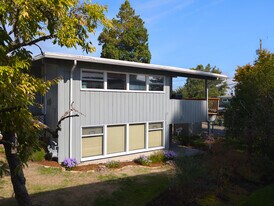 124 Rogers St NW, Unit 124 Rogers St NW in Olympia, WA - Building Photo