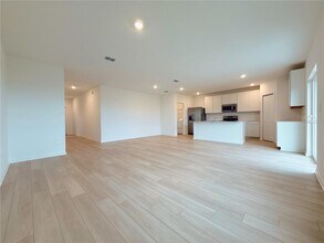 6481 DOMIZIO Dr in Cypress Gardens, FL - Building Photo - Building Photo