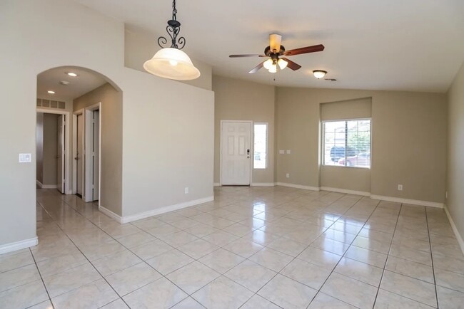 property at 1534 W Saint Anne Ave