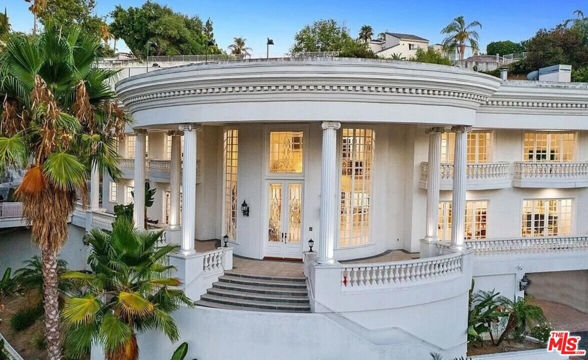 4434 Grimes Pl in Los Angeles, CA - Building Photo